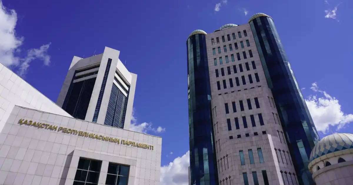 Мәжіліс төрағасы Парламент палаталарының бірлескен отырысын шақырды