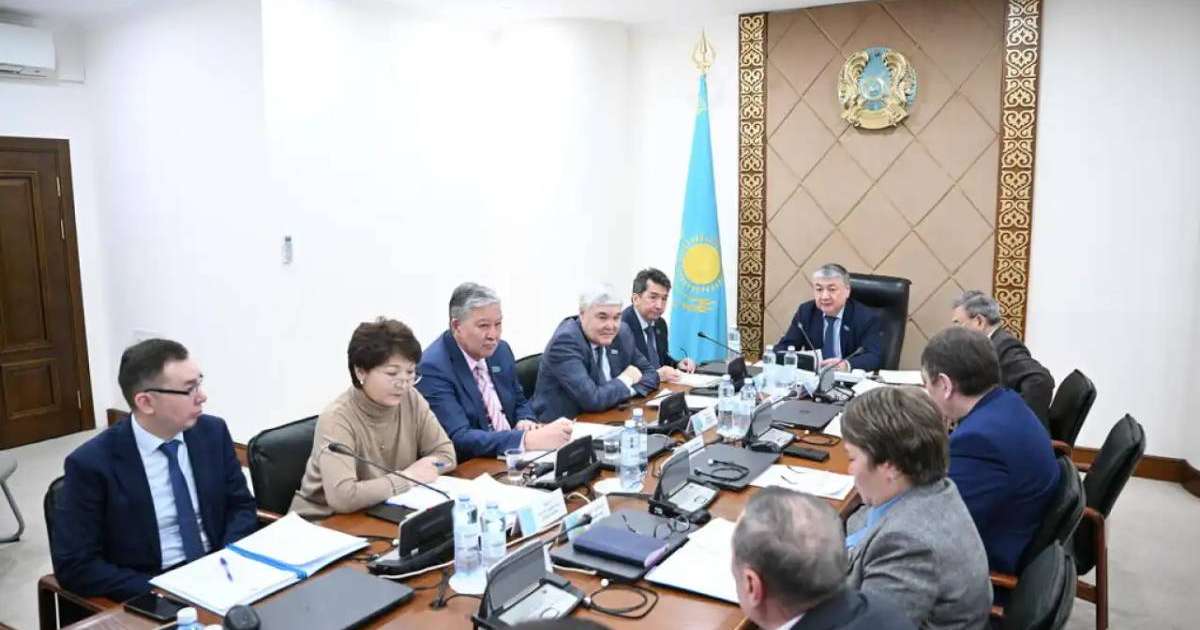 Сенаторлар Түркістан қаласының ерекше мәртебесі туралы заңдарды талқылады