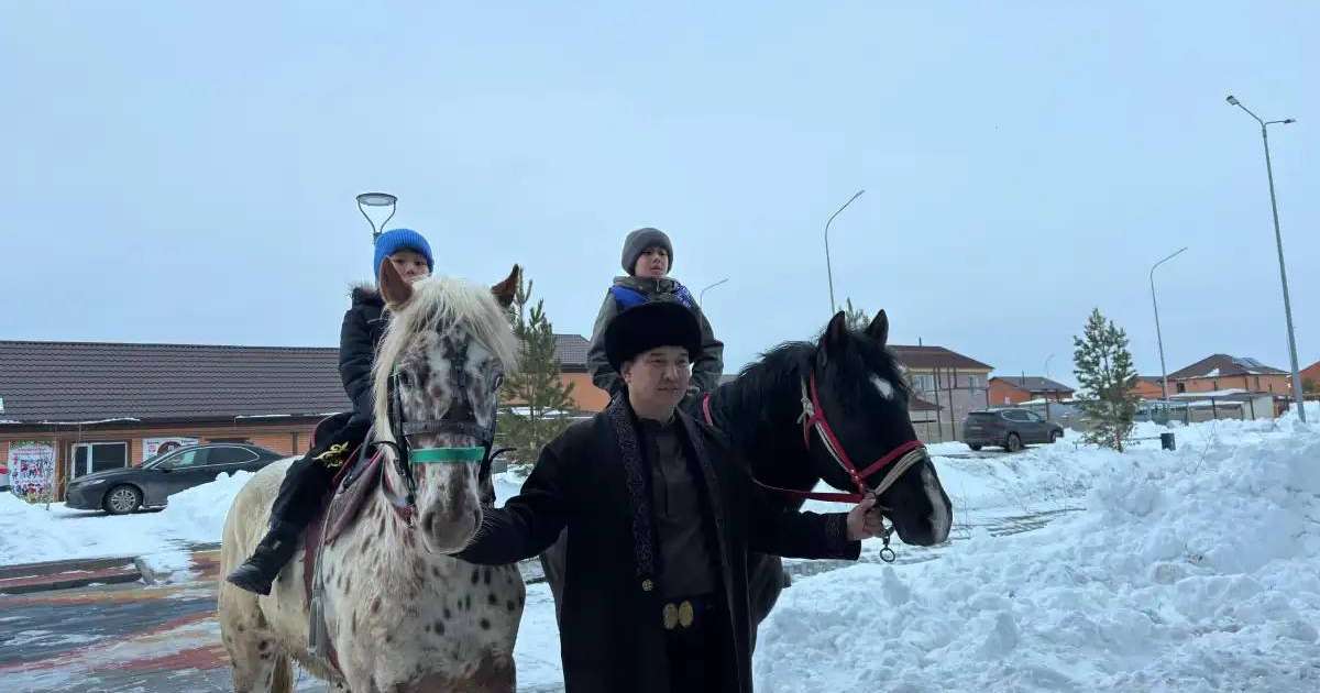 Елордада «Ата салтым - асыл қазынам» байқауы ұйымдастырылды