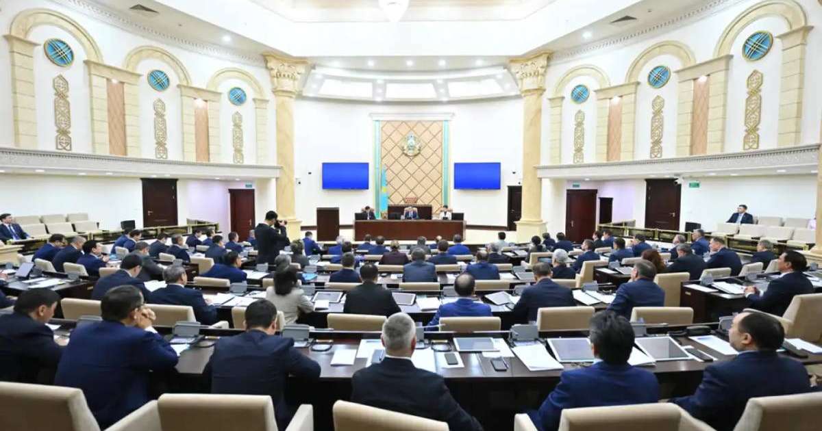 Сенаторлар республикалық бюджетті нақтылау туралы заңды қарады