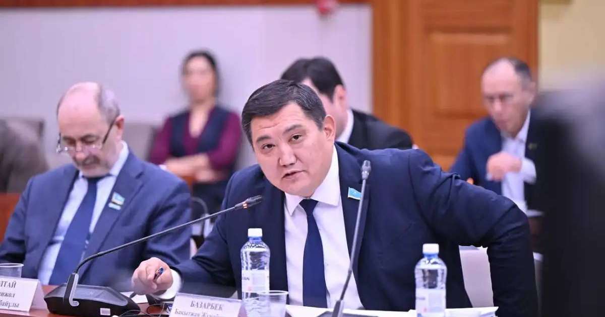 «Үкімет жауапсыз құрылыс салушылардың тізімін жасауы керек» – Бақытжан Базарбек