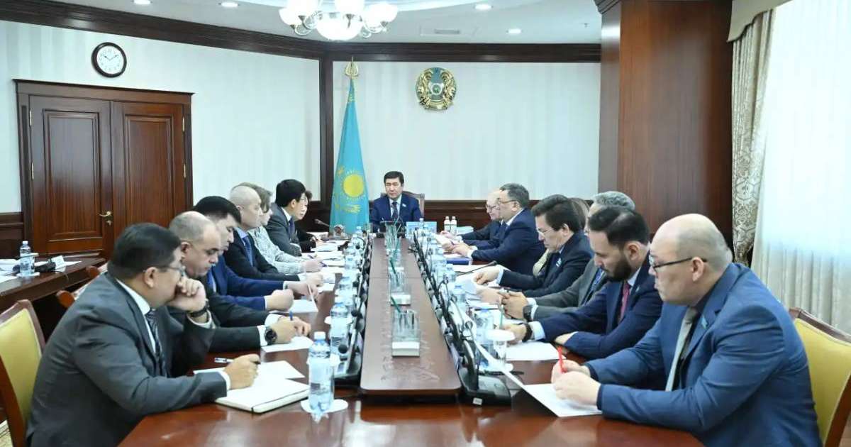 Colman Domingo and Jude Law at amfAR’s Venice Gala