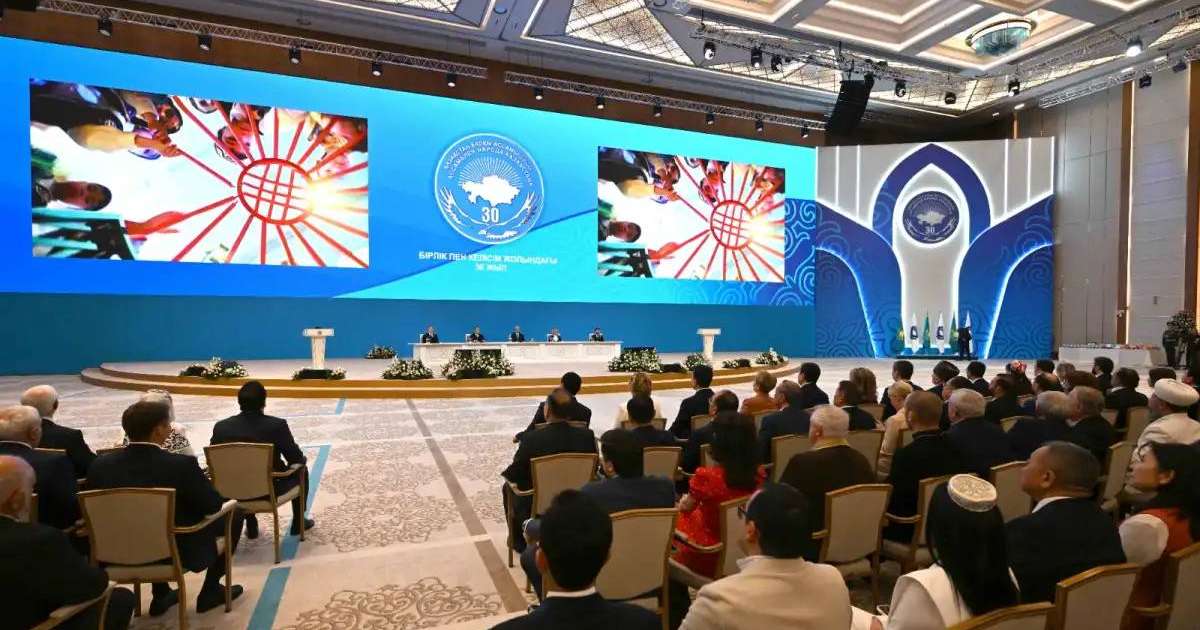 «Бірлігіміз – әралуандықта» қағидатын жүзеге асыру үшін мәдениет пен өнердің әлеуетін толық пайдаланған дұрыс – Президент