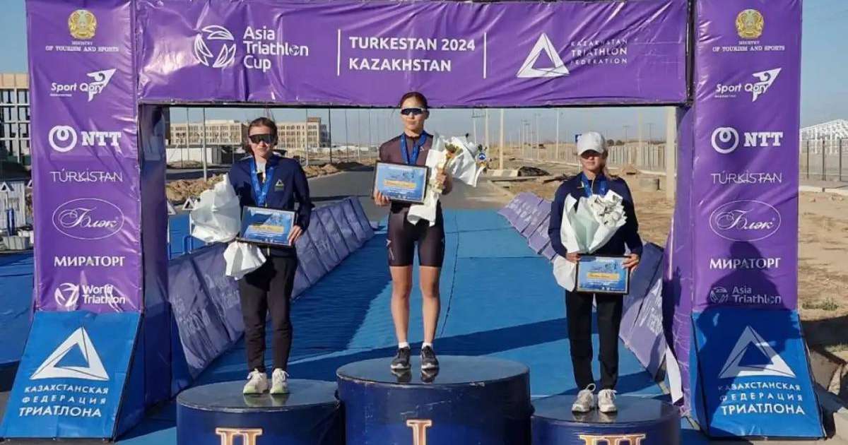 Триатлоннан Азия кубогы: елордалық спортшылар жеңіс тұғырынан көрінді