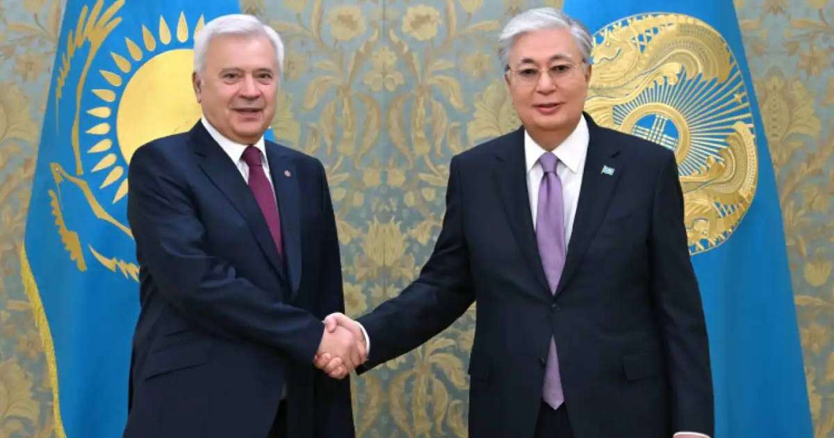 Colman Domingo and Jude Law at amfAR’s Venice Gala