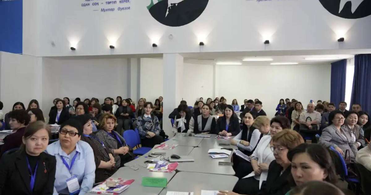 Елордада білім беру саласының өкілдері «Біртұтас тәрбие» бағдарламасы аясында тәжірибе алмасты