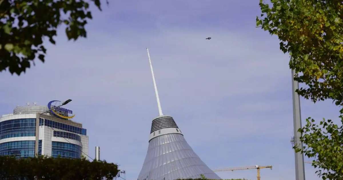 Colman Domingo and Jude Law at amfAR’s Venice Gala