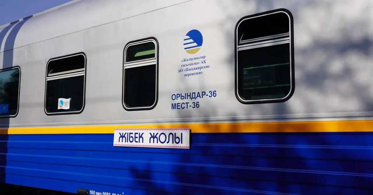 Туристік пойыз Қазақстан мен Өзбекстан арасындағы кезекті сапарына аттанды