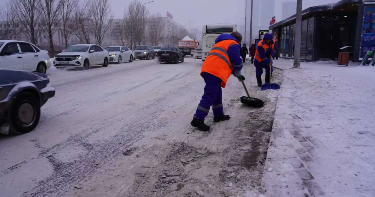 Елордада қар күреуге 2,7 мыңнан астам жұмысшы жұмылдырылды