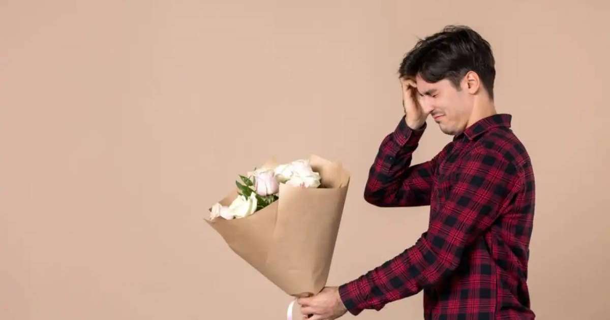 Сүйіктісіне ұрланған гүл сыйлаған жігіт жауапқа тартылды