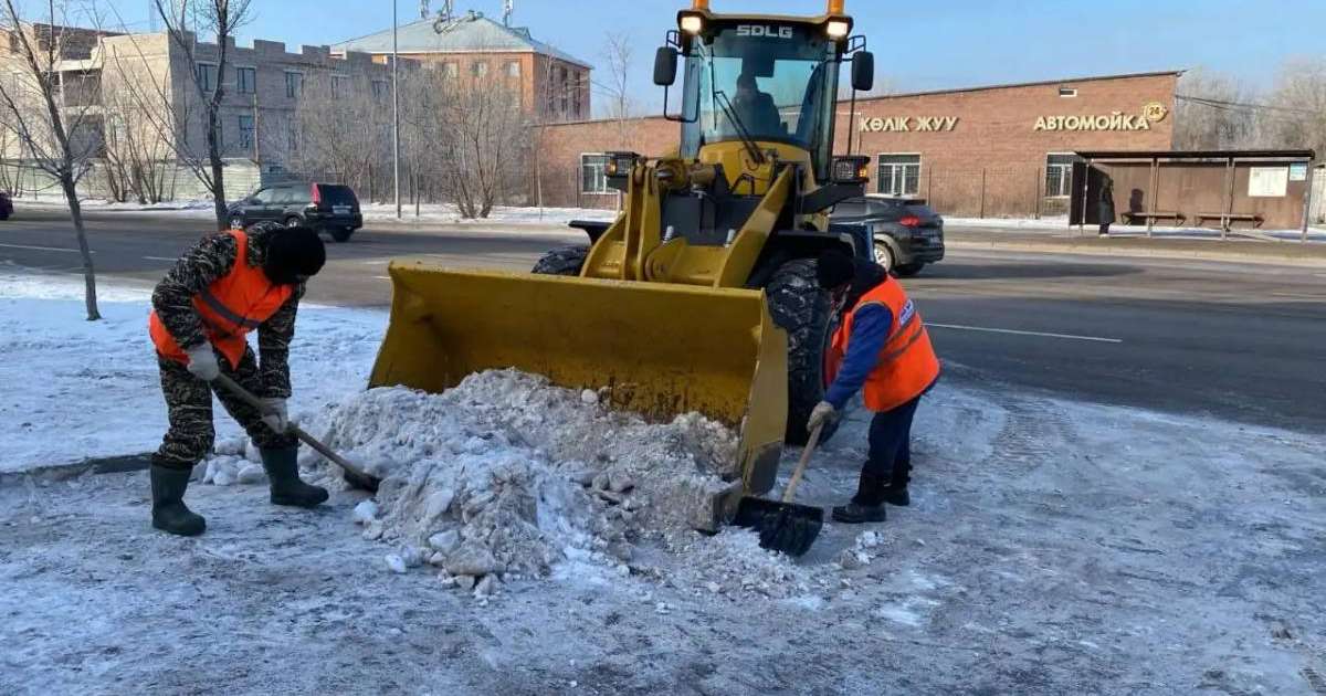 Астанада қар күреу жұмыстарына 2 700-ден астам жол жұмысшысы шықты