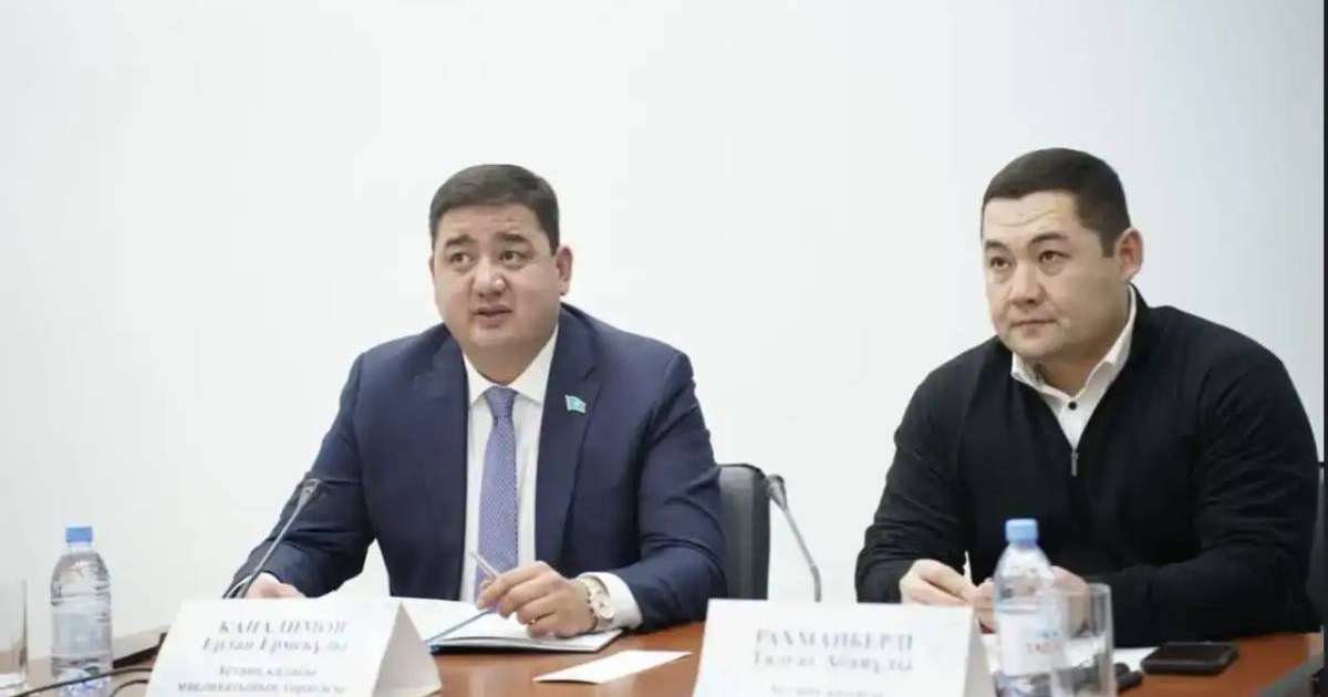 Colman Domingo and Jude Law at amfAR’s Venice Gala