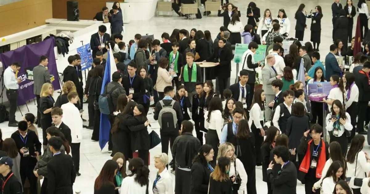 Colman Domingo and Jude Law at amfAR’s Venice Gala