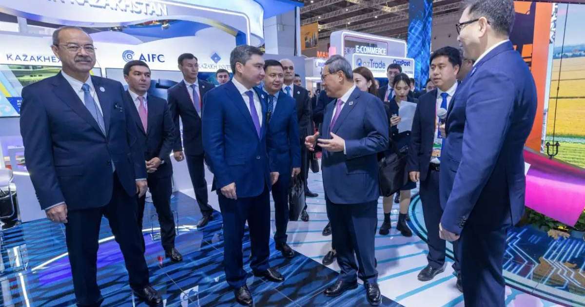 Colman Domingo and Jude Law at amfAR’s Venice Gala