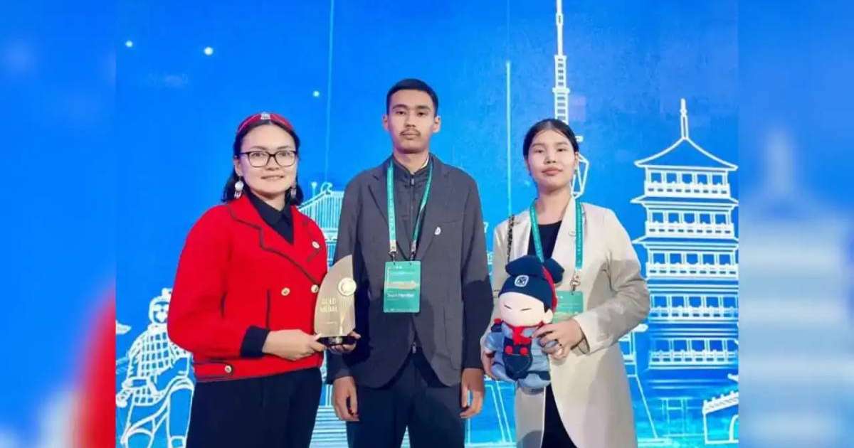 Colman Domingo and Jude Law at amfAR’s Venice Gala