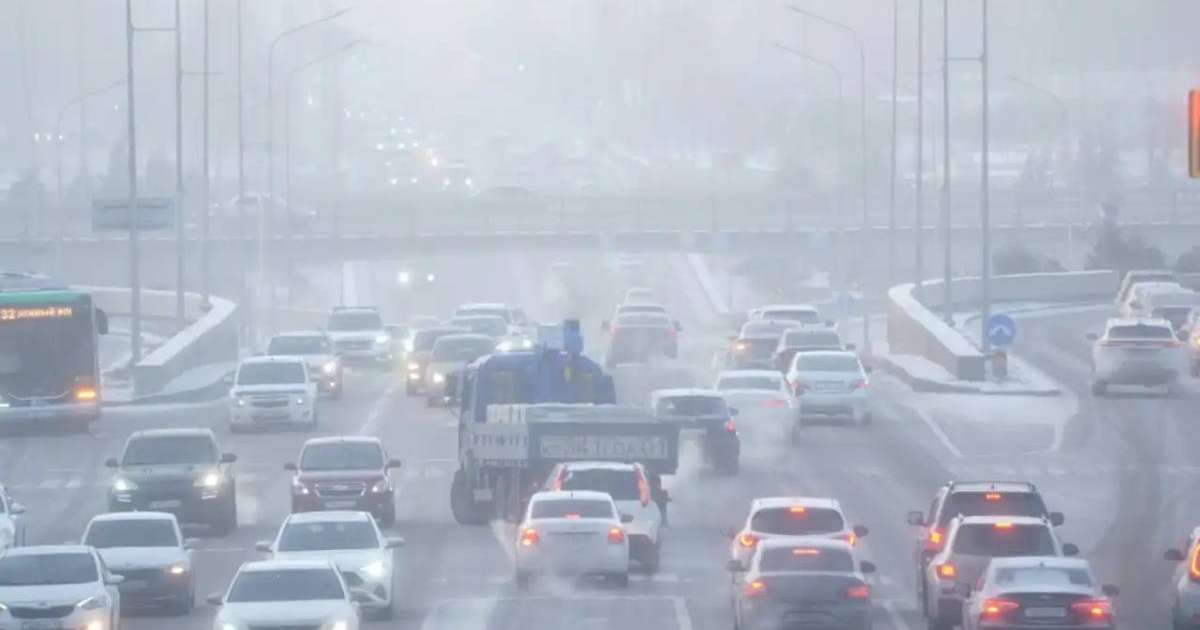 ТЖД өкілдері елордалықтарға ескерту жасады