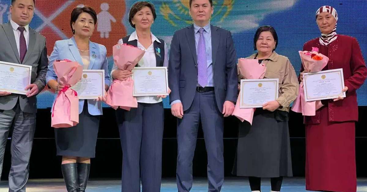 Colman Domingo and Jude Law at amfAR’s Venice Gala
