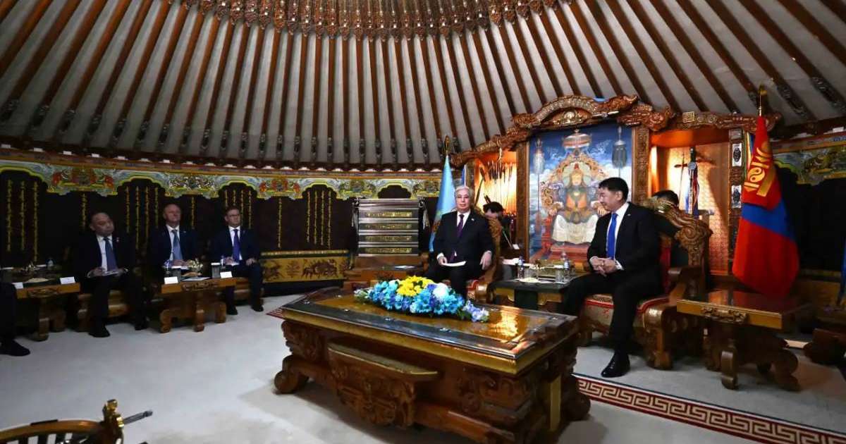 Қасым-Жомарт Тоқаев  Моңғолия президентін Қазақстанға шақырды