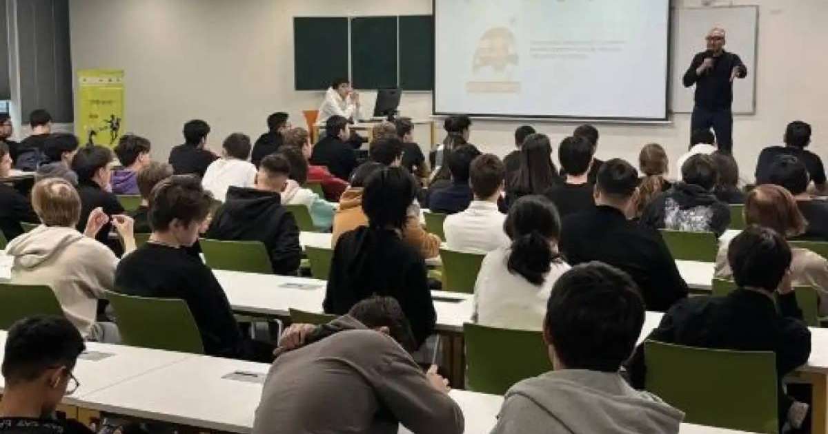 Тәуелділіктің алдын алу: Астанада «ESIRTKISIZ ELORDA» жобасы аясында кездесу өтті