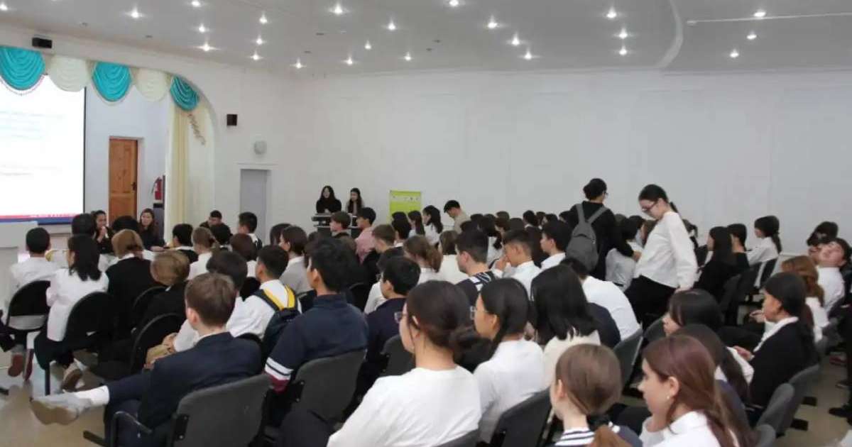 Есірткісіз Астана: Елордада оқушылармен кездесулер өтіп жатыр