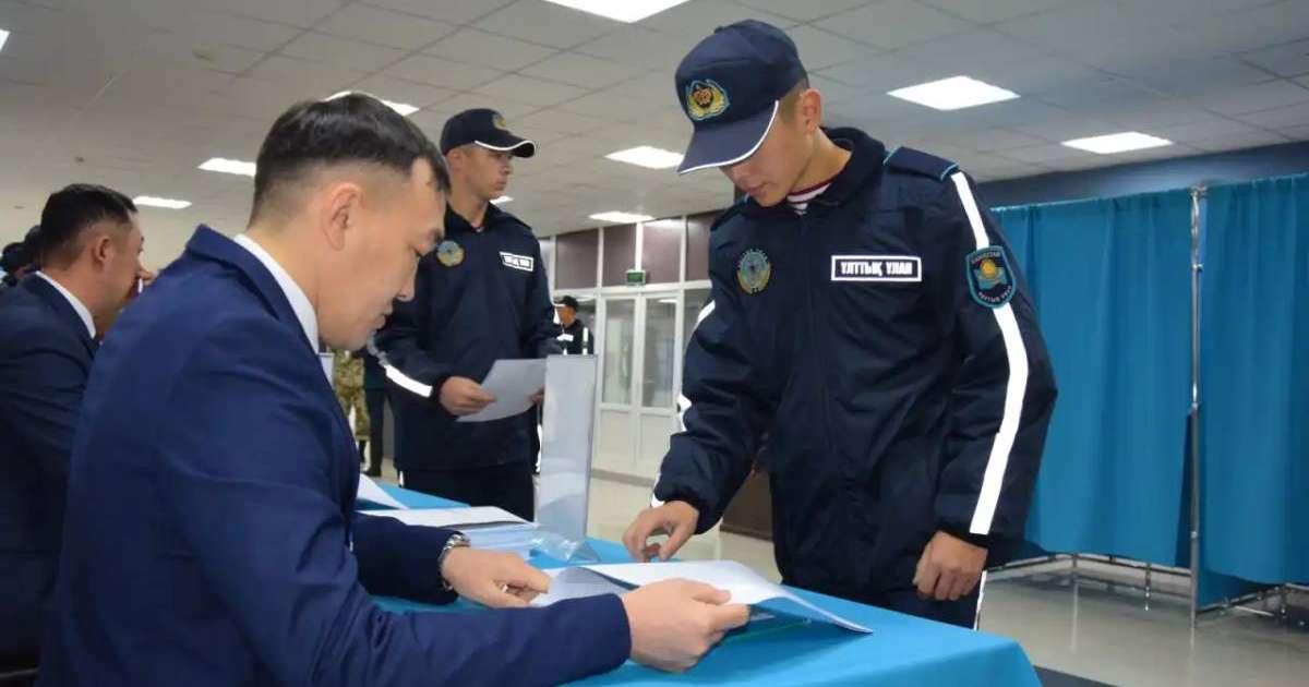 Ұландықтар алғашқылардың бірі болып дауыс берді