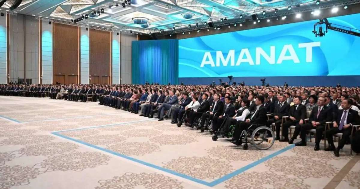 Балаларды гаджеттердің құрсауында қалдыруға болмайды - Тоқаев