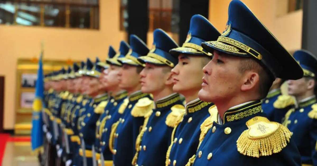 Әскери қызметшілердің жалақысы 50 пайызға өседі – Бақытбек Сыдықов