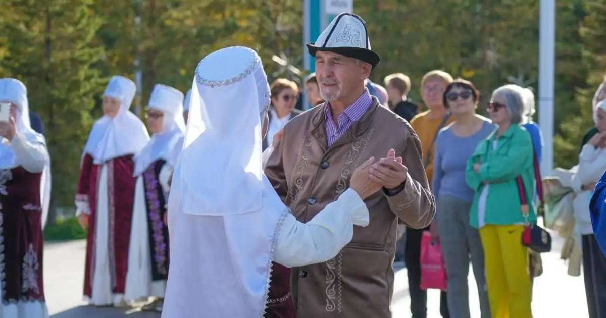 Елордада қарттар күніне орай мерекелік концерт өтті