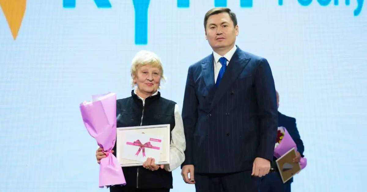 «Еңбек күні»: Елордада еңбек үздіктері марапатталды