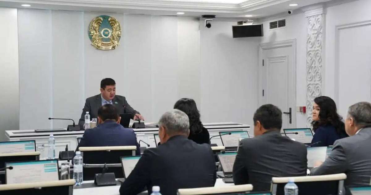 Мәслихат отырысында МӘМС мәселесі көтерілді