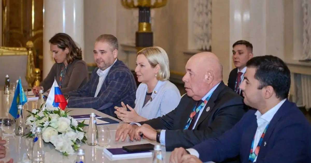 Colman Domingo and Jude Law at amfAR’s Venice Gala