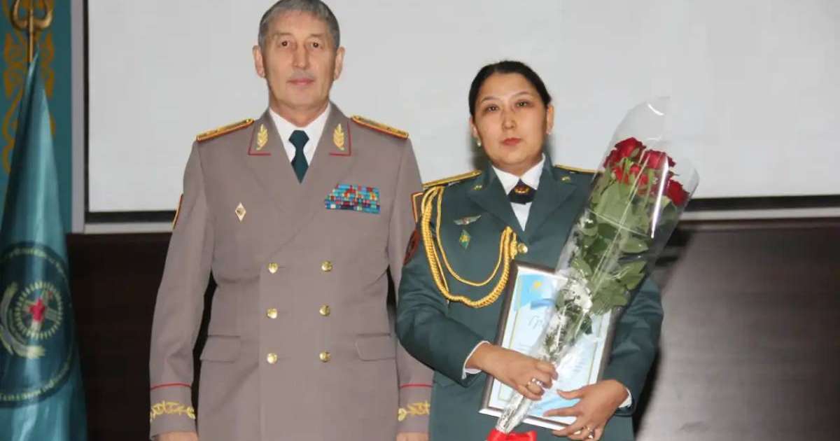 Конституция күні: 220-дан астам әскери қызметші марапатталды