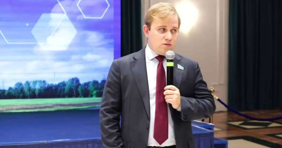 Colman Domingo and Jude Law at amfAR’s Venice Gala