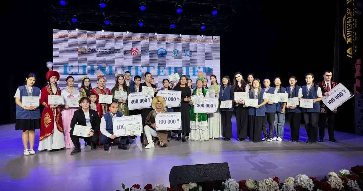 Colman Domingo and Jude Law at amfAR’s Venice Gala