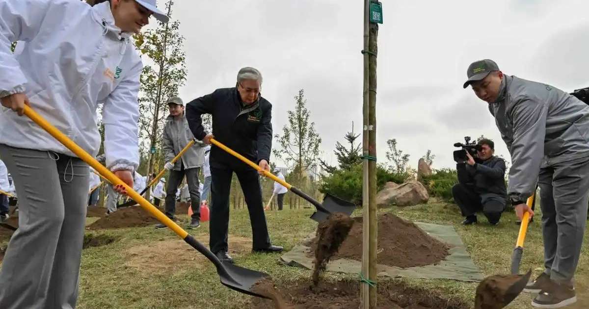 Мемлекет басшысы «Таза Қазақстан» экологиялық акциясына қатысты