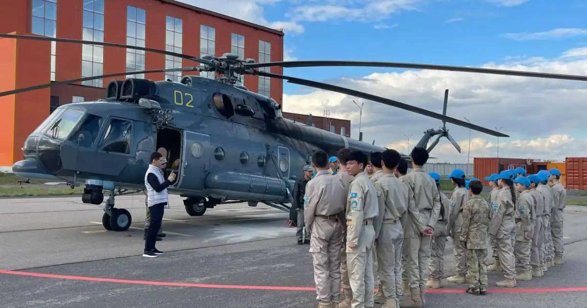Астанада «Жас сарбаз» қозғалысының өкілдері  әскери қызметпен танысты
