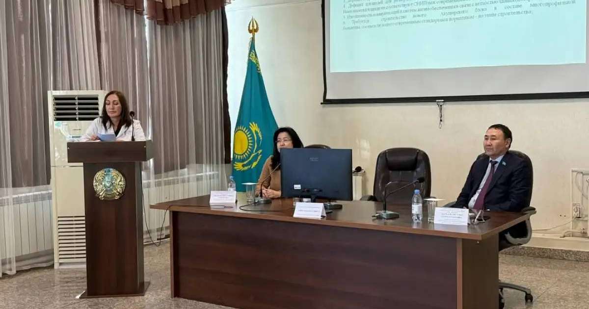 Астана қаласы мәслихаты депутаттары медициналық ұйымдарды аралады