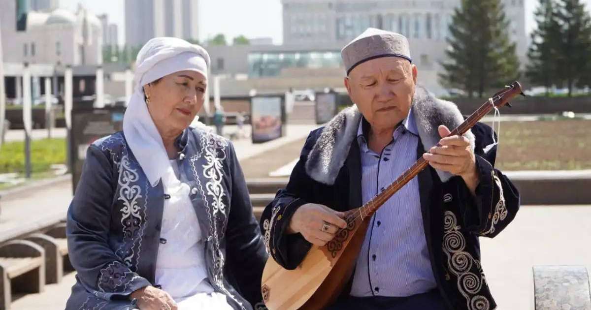 Астанада Белсенді ұзақ өмір сүру орталықтарында қарттар мерекесі атап өтіледі