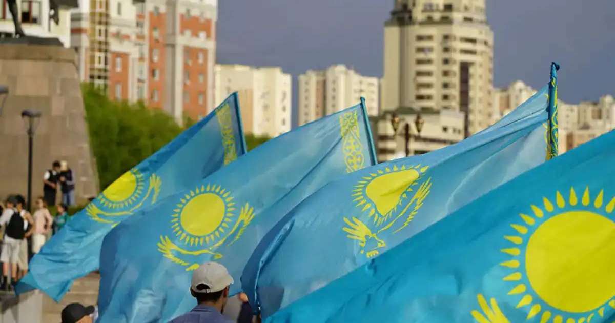 Елімізде Қазақстан есімді қанша адам бар