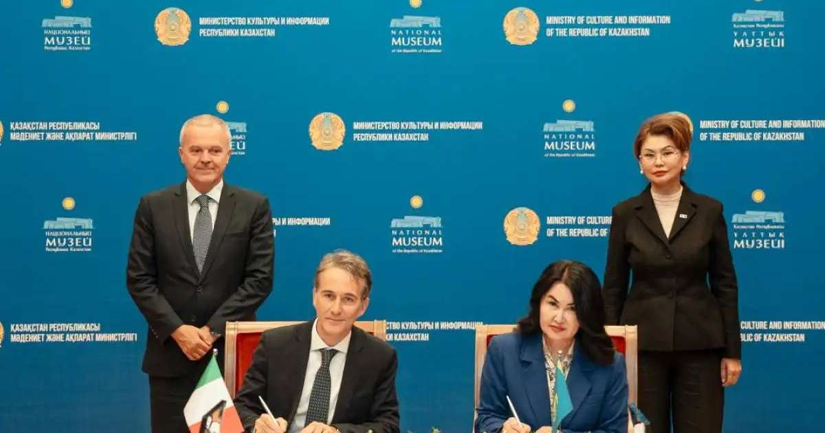 Colman Domingo and Jude Law at amfAR’s Venice Gala