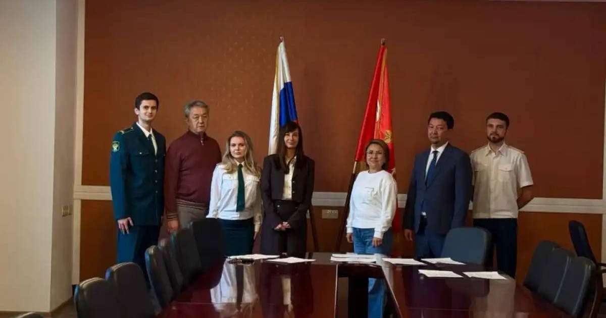 Қазақстан делегациясы Санкт-Петербургтегі Ресей Кеден академиясының студенттерімен кездесті