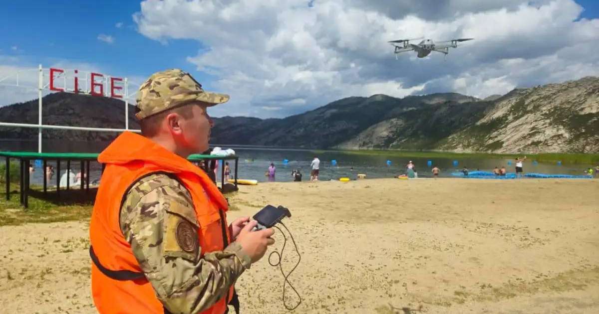 Colman Domingo and Jude Law at amfAR’s Venice Gala