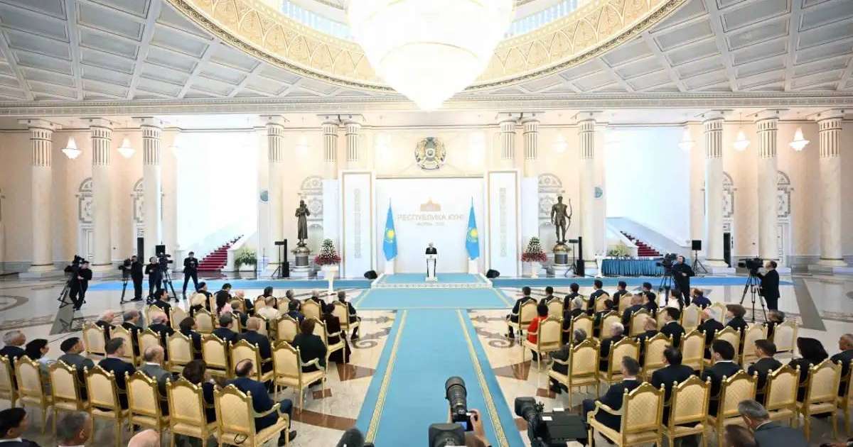 Colman Domingo and Jude Law at amfAR’s Venice Gala