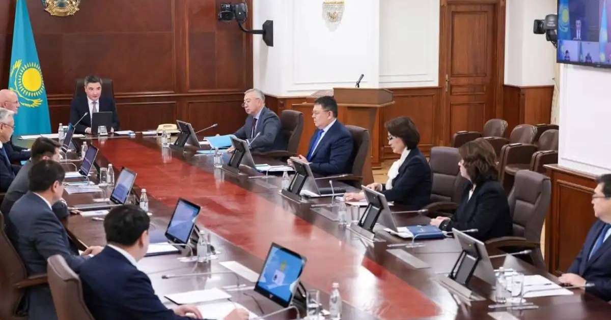 2026 жылы тұрмысы төмен азаматтар МӘМС-пен қамтылады – Бектенов