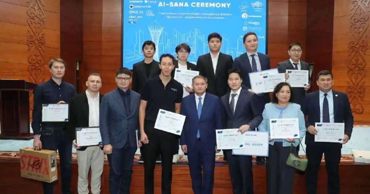 Colman Domingo and Jude Law at amfAR’s Venice Gala