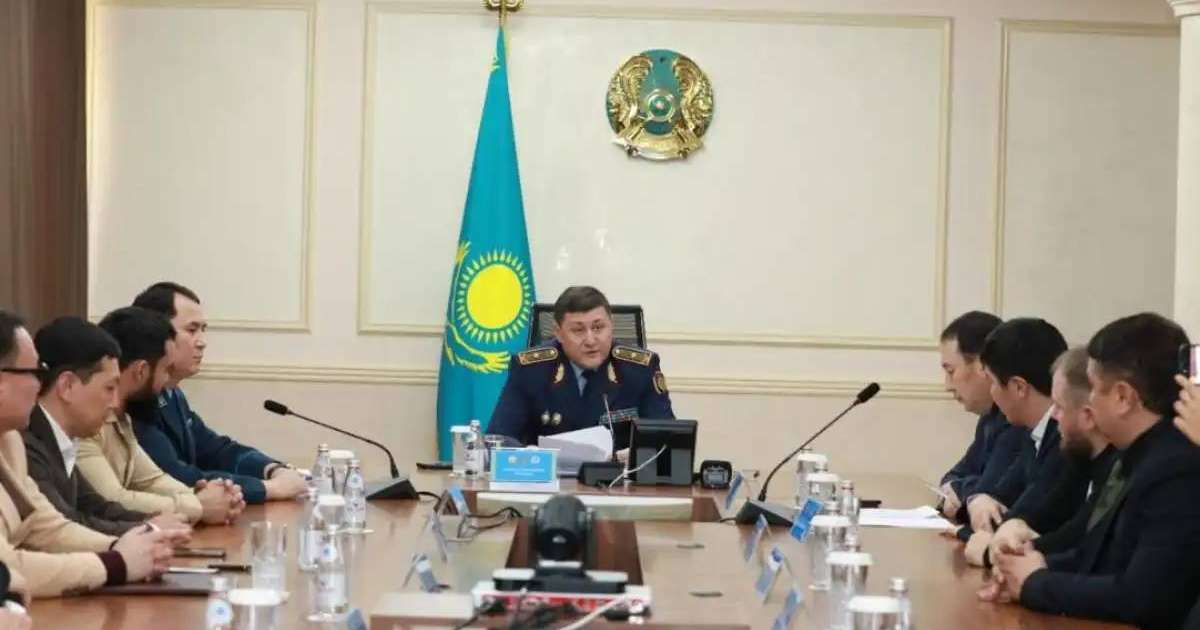 Астанада есірткі қылмысына қарсы күресте депутаттар, спортшылар, полицейлер және блогерлер күш біріктіреді