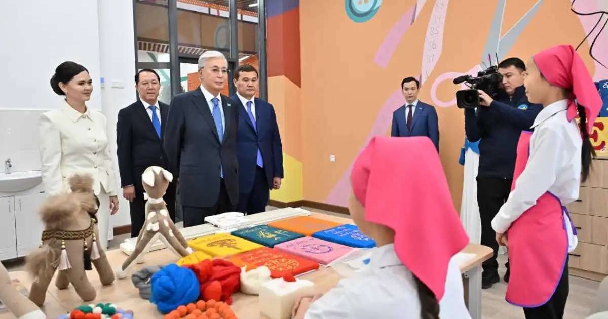 Мемлекет басшысы «Сыр жұлдыздары» шығармашылық-инновациялық академиясының қызметімен танысты