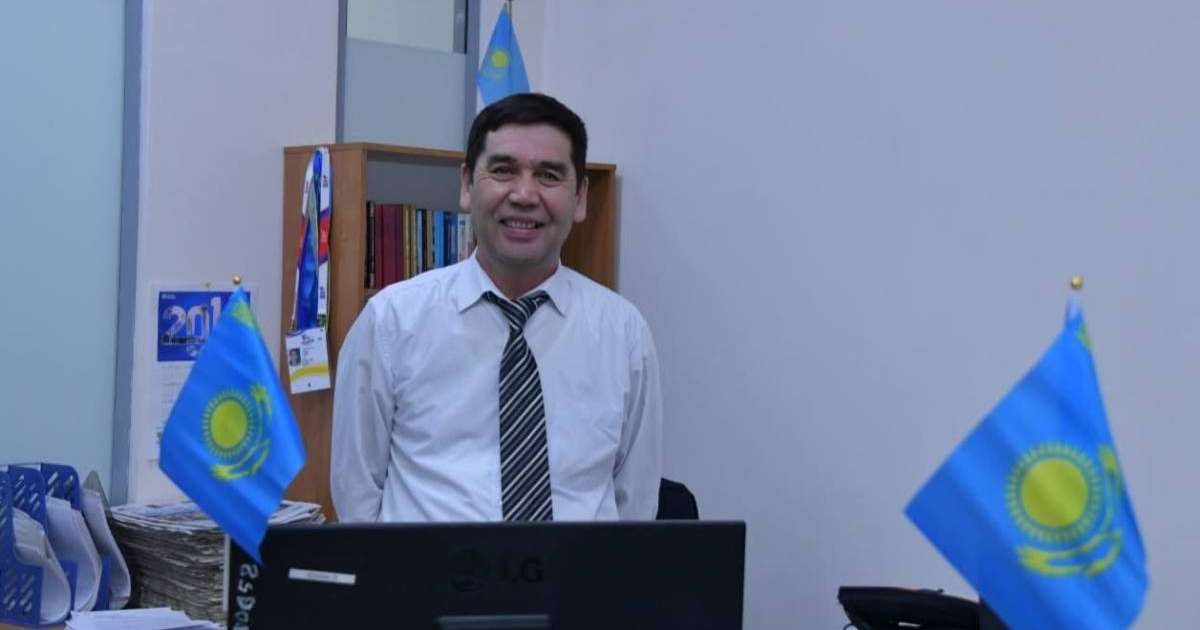 Орны бөлек 30 жыл: Ғалым Қожабеков «Аstana aqshamy» газетіндегі еңбек жолы жайлы