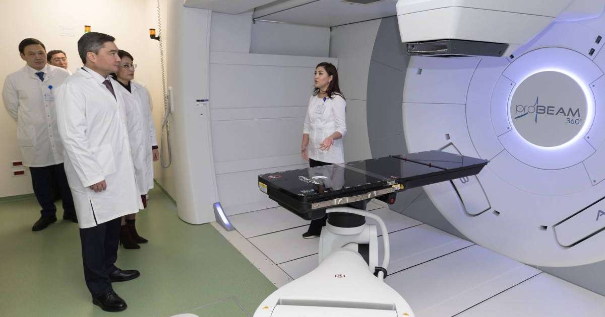 Президент тапсырмасы: Бектенов медициналық мекемелердің жұмысымен танысты