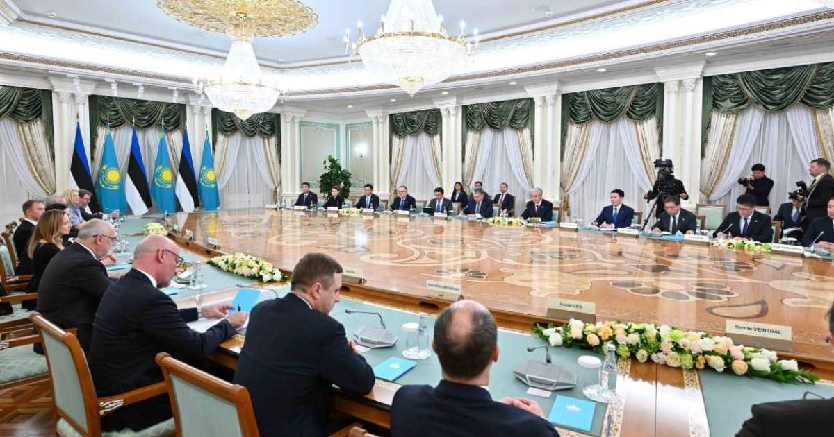 Қазақстан мен Эстония президенттері кеңейтілген құрамда келіссөз жүргізді